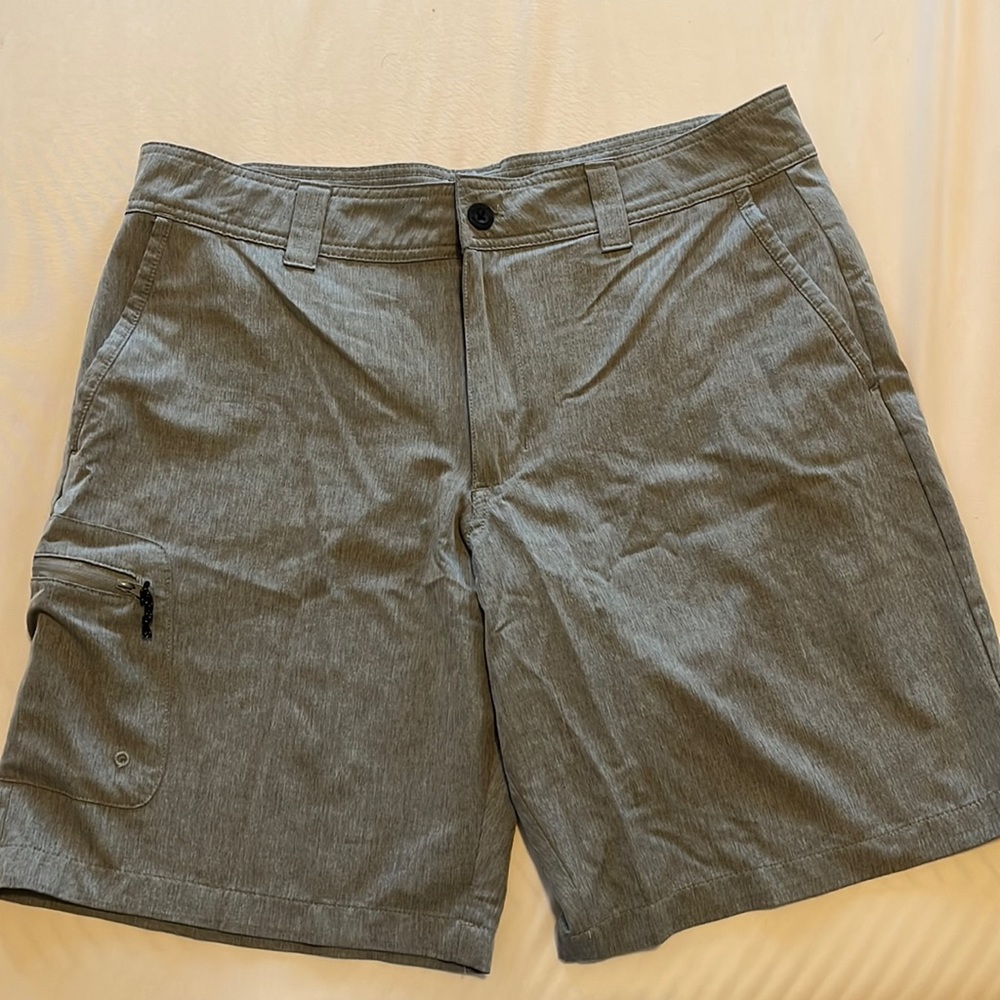 Men’s Magellan Gray Shorts size 34